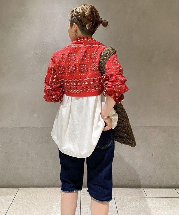 吉野 多恵さんの「BEAMS WOMEN｜BEAMS BOY / ラメ リブ クルー ソックス NEW」を使ったコーディネート