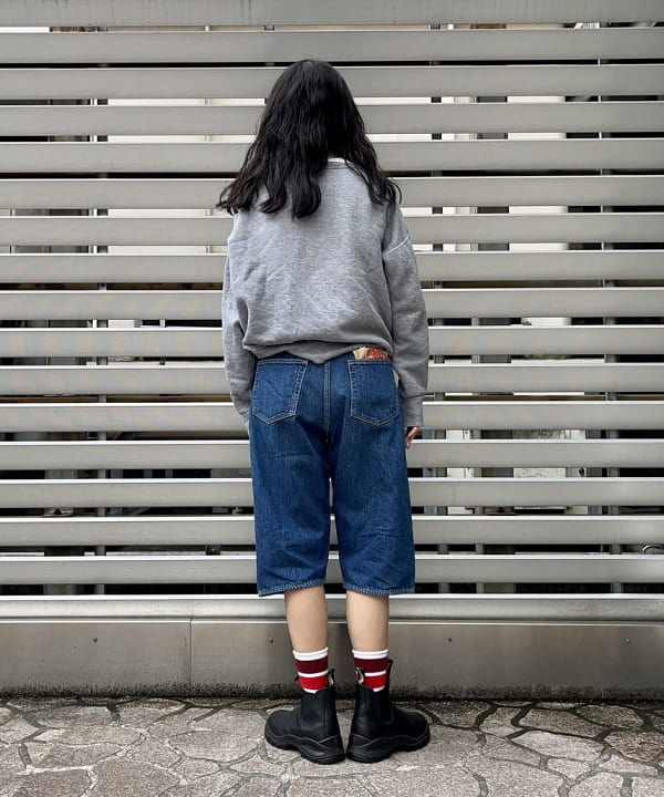 ミナミマリコさんの「BEAMS WOMEN｜FRUIT OF THE LOOM × BEAMS BOY / 2PACK TEE」を使ったコーディネート