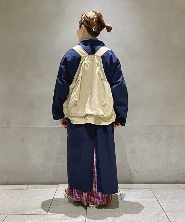 吉野 多恵さんの「BEAMS WOMEN｜【別注】BUZZ RICKSON'S / シャンブレー ロングスリーブ シャツ」を使ったコーディネート