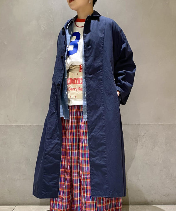 吉野 多恵さんの「BEAMS WOMEN｜【別注】BUZZ RICKSON'S / シャンブレー ロングスリーブ シャツ」を使ったコーディネート