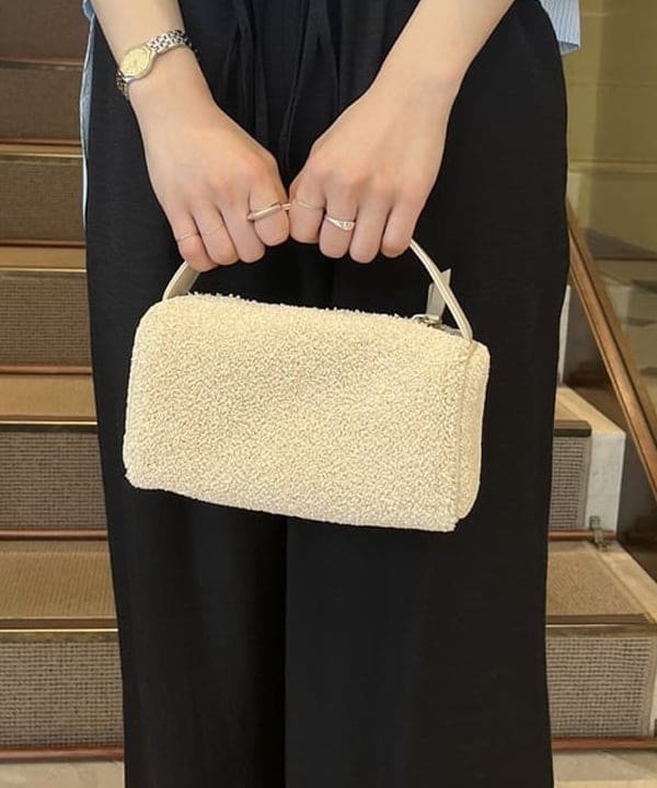 蒲原 捺美さんの「BEAMS WOMEN｜Demi-Luxe BEAMS / レーヨンリネン ドロストパンツ」を使ったコーディネート