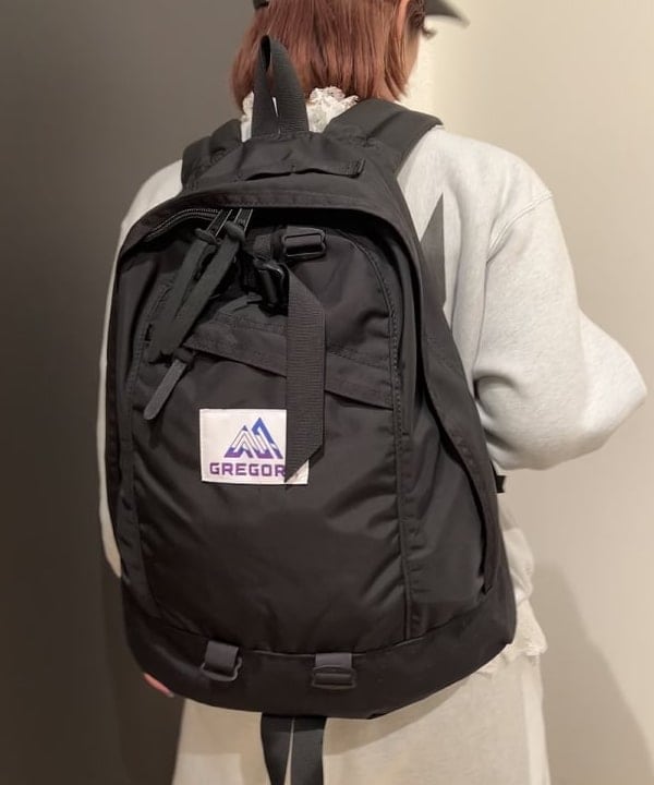 ando naoさんの「BEAMS WOMEN｜【別注】GREGORY / NICE DAY NEW ＜A4サイズ収納 / PC収納可＞」を使ったコーディネート