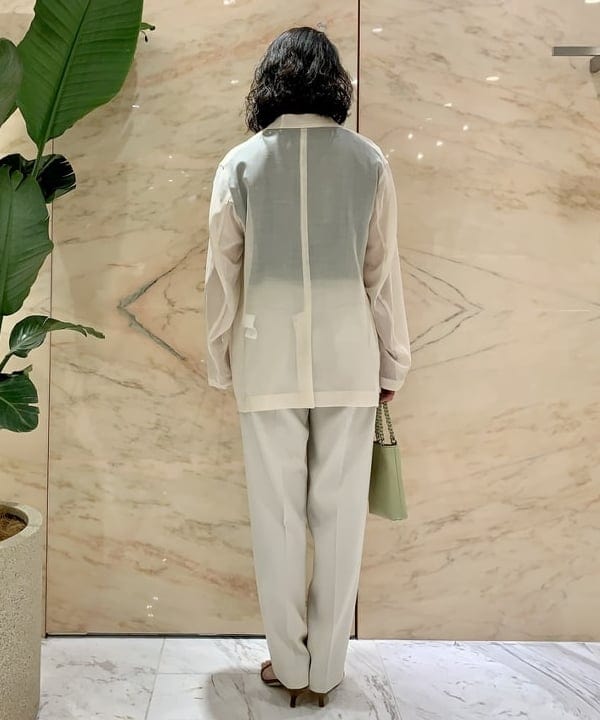 松元 晴佳さんの「BEAMS WOMEN｜GIANNI CHIARINI / CAMILLA レザートートバッグ」を使ったコーディネート