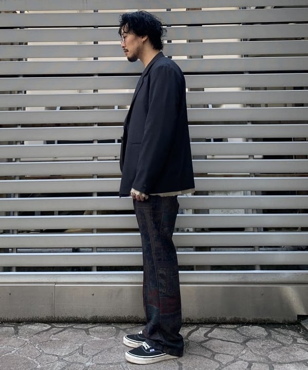 佐々木 祐太さんの「BEAMS WOMEN｜BEAMS / プリント ピンタック スラックス」を使ったコーディネート