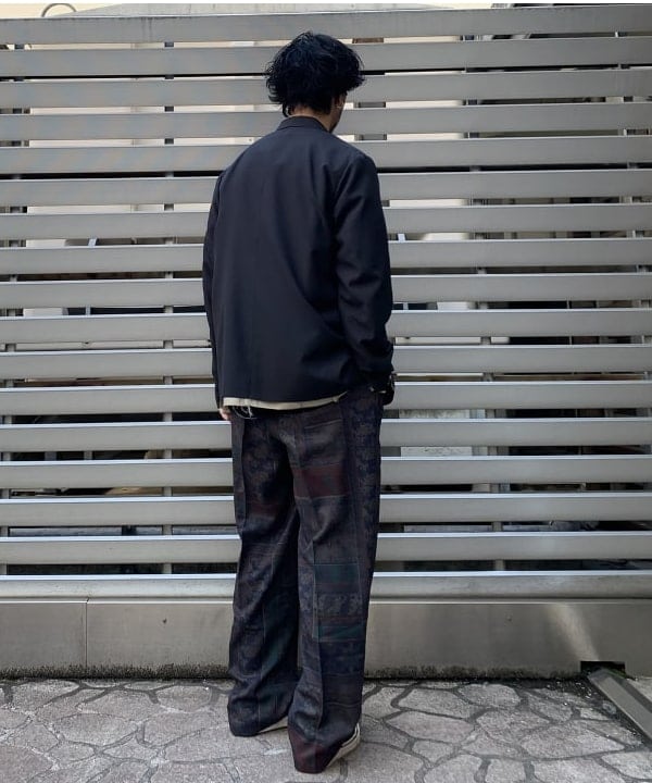 佐々木 祐太さんの「BEAMS WOMEN｜BEAMS / プリント ピンタック スラックス」を使ったコーディネート