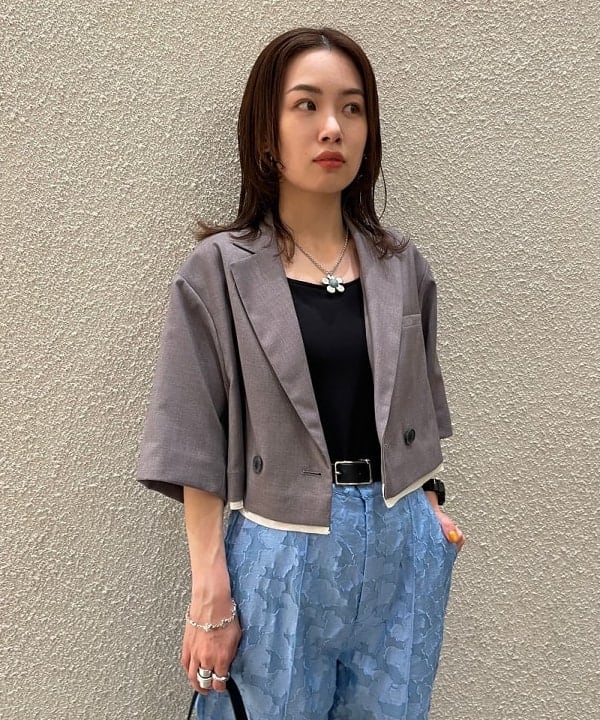 カタヤマ アヤさんの「BEAMS WOMEN｜Ray BEAMS / 25mm レザー ベルト」を使ったコーディネート