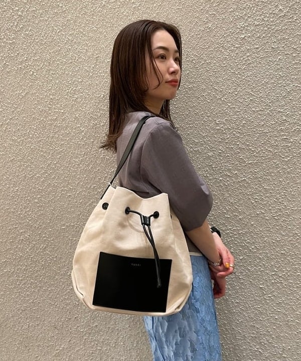 カタヤマ アヤさんの「BEAMS WOMEN｜Ray BEAMS / 25mm レザー ベルト」を使ったコーディネート