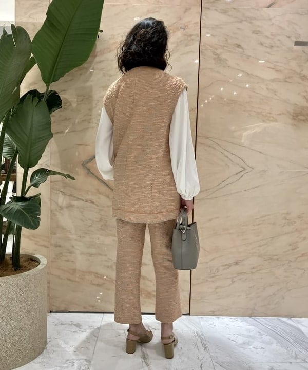 松元 晴佳さんの「BEAMS WOMEN｜Demi-Luxe BEAMS / カラーツイードパンツ」を使ったコーディネート