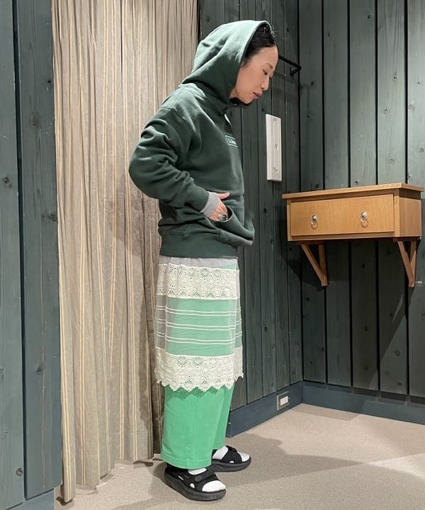 つぼさんの「BEAMS WOMEN｜MBT / KISUMU CLASSIC」を使ったコーディネート
