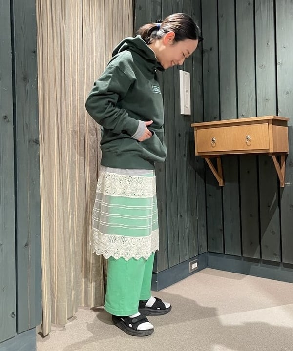 つぼさんの「BEAMS WOMEN｜MBT / KISUMU CLASSIC」を使ったコーディネート