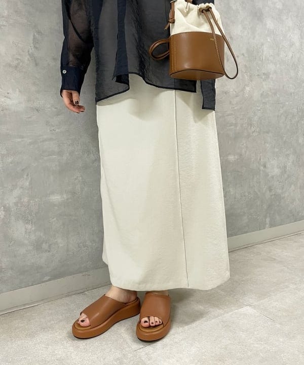 RIEKOさんの「BEAMS WOMEN｜ATP atelier / PACCI スムースレザー サンダル」を使ったコーディネート