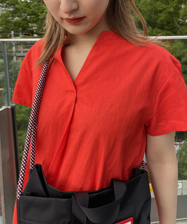 松本 佳菜子さんの「BEAMS WOMEN｜Ray BEAMS / 綿麻 バックタック ワンピース」を使ったコーディネート