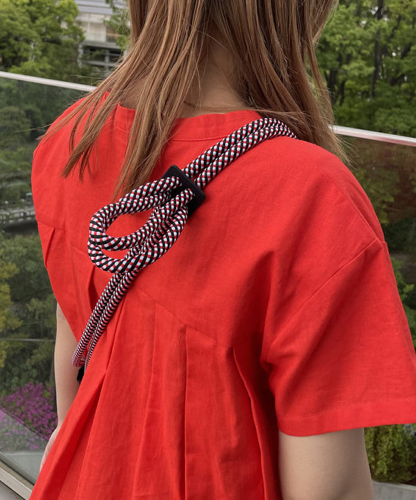 松本 佳菜子さんの「BEAMS WOMEN｜Ray BEAMS / 綿麻 バックタック ワンピース」を使ったコーディネート