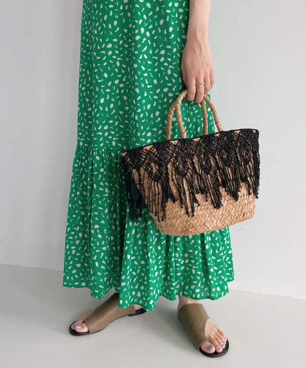 cammyさんの「BEAMS WOMEN｜MARCHER × Demi-Luxe BEAMS / 別注 タッセル編み かごバッグ」を使ったコーディネート