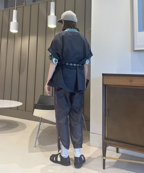 サワイさんの「BEAMS WOMEN｜ARROW NOVELTY / コンチョ ベルト 22FW」を使ったコーディネート