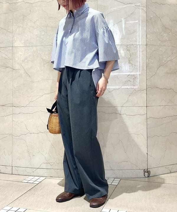 篠崎 香月さんの「BEAMS WOMEN｜VIOLAd’ORO / MIRO スプリットラタン バスケット トートバッグ」を使ったコーディネート