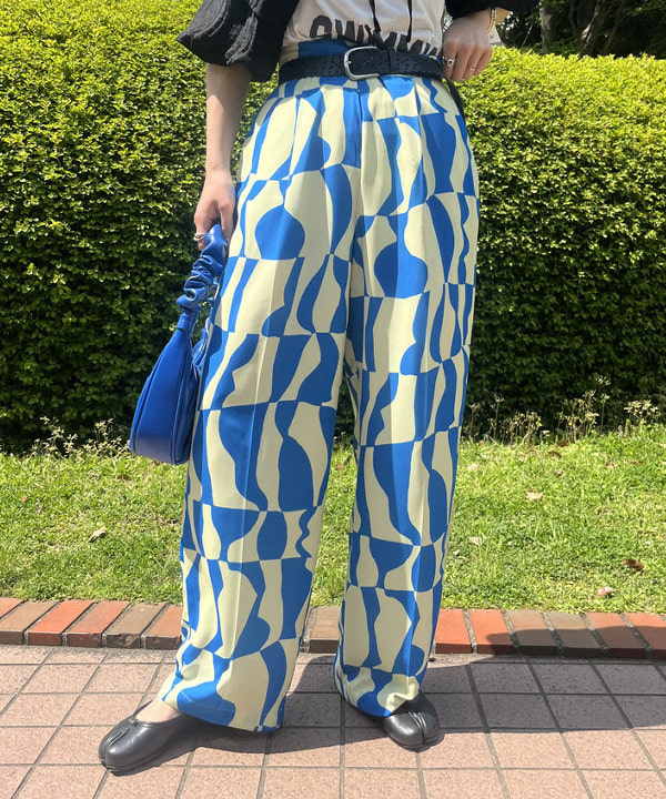 カワグチ シオリさんの「BEAMS WOMEN｜JW PEI / Gabbi Bag」を使ったコーディネート