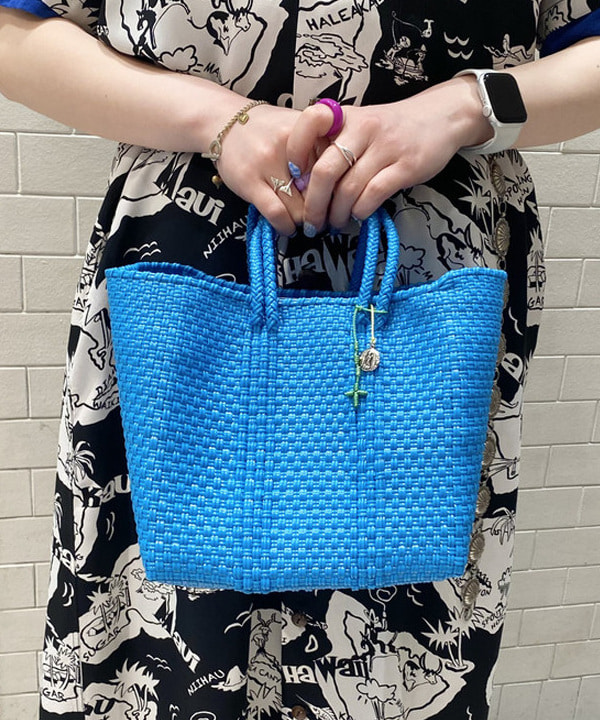 木村 海侑さんの「BEAMS WOMEN｜ARROW NOVELTY / コンチョ ベルト 22FW」を使ったコーディネート