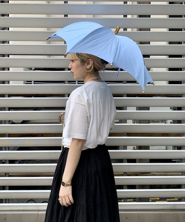 ナツハさんの「BEAMS WOMEN｜Dicesare Designs / Kabocha傘」を使ったコーディネート