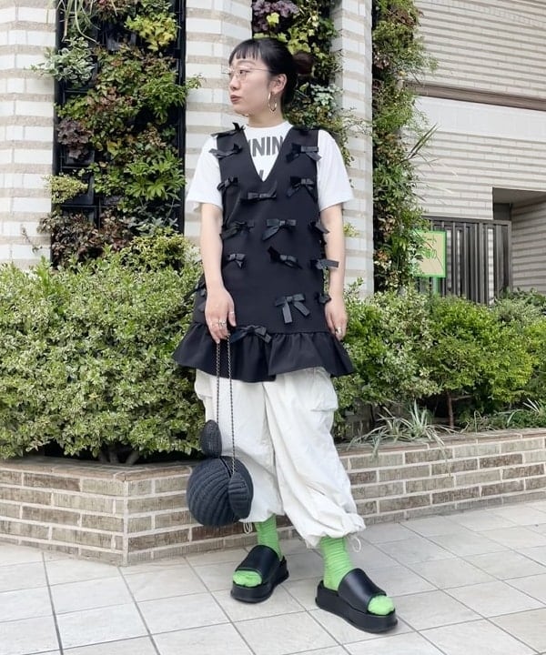 ハルキ　モモナさんの「BEAMS WOMEN｜BEAMS BOY 25th別注 / Disney Rattan Bascket」を使ったコーディネート