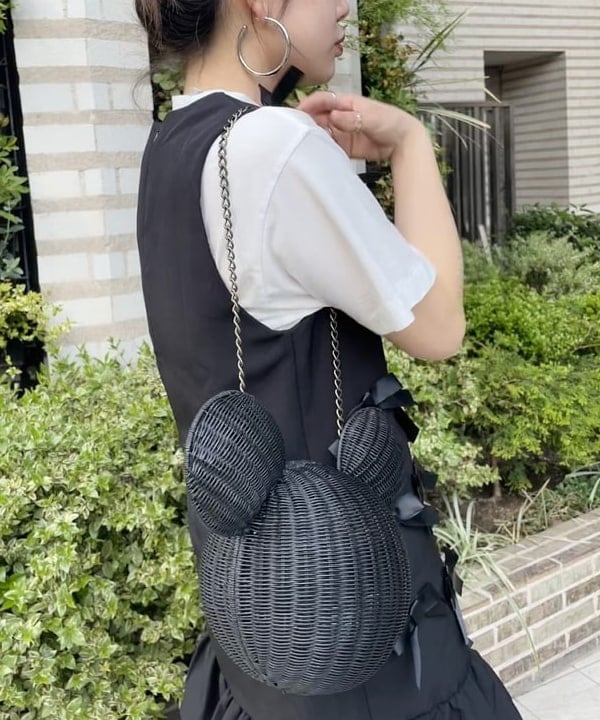 ハルキ　モモナさんの「BEAMS WOMEN｜BEAMS BOY 25th別注 / Disney Rattan Bascket」を使ったコーディネート