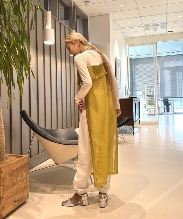 LEEさんの「BEAMS WOMEN｜Ray BEAMS / アンクルストラップ パンプス」を使ったコーディネート