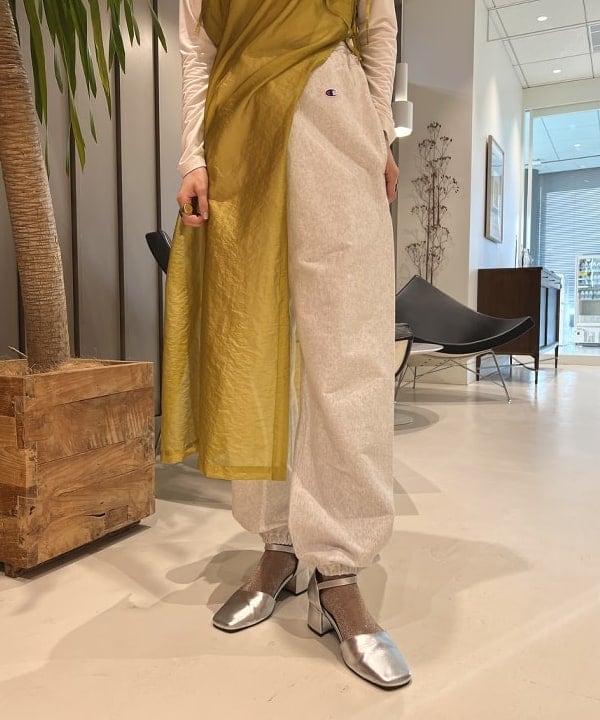 LEEさんの「BEAMS WOMEN｜Ray BEAMS / アンクルストラップ パンプス」を使ったコーディネート