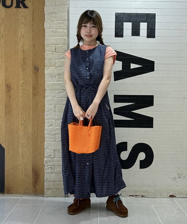 小原 もこさんの「BEAMS WOMEN｜ナバルボーダー ビッグ ボートネック カットソー」を使ったコーディネート