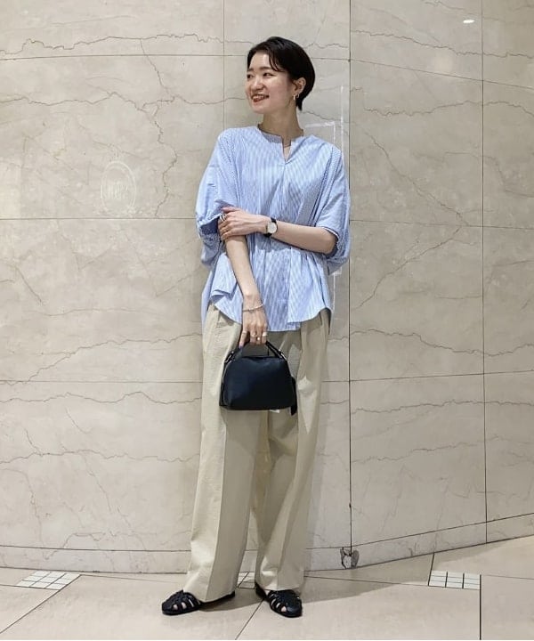 SANOさんの「BEAMS WOMEN｜GIANNI CHIARINI / ALIFA レザーショルダーバッグ S」を使ったコーディネート