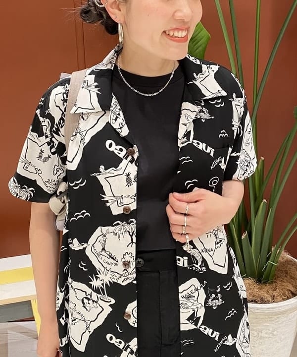 優意さんの「BEAMS WOMEN｜MBT / KISUMU CLASSIC」を使ったコーディネート
