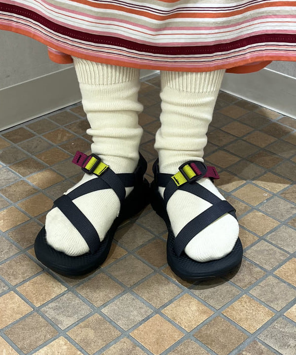 るーたまさんの「BEAMS WOMEN｜BEAMS BOY / マルチボーダー キャミソール ワンピース23SS」を使ったコーディネート
