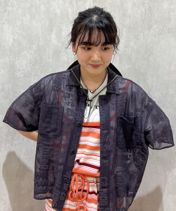 るーたまさんの「BEAMS WOMEN｜BEAMS BOY / マルチボーダー キャミソール ワンピース23SS」を使ったコーディネート