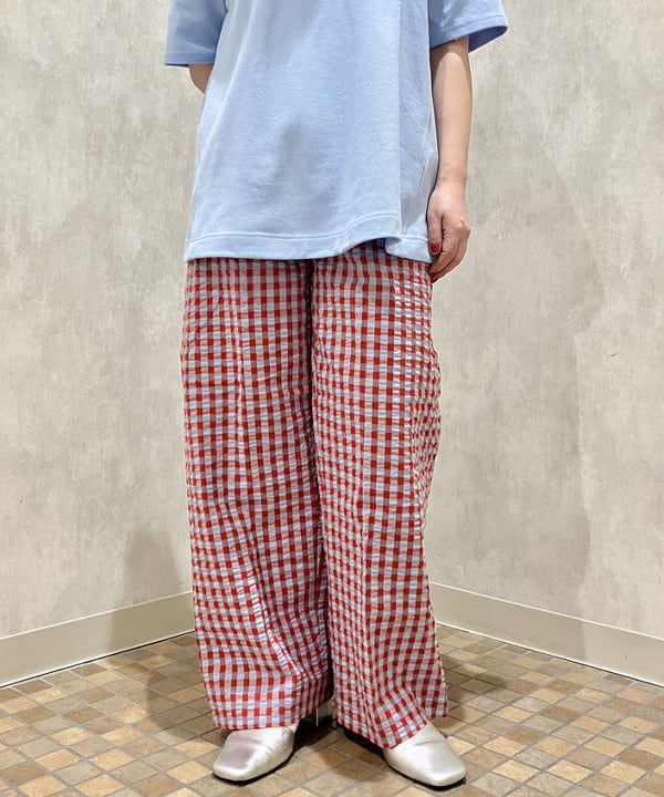 乙藤 侑里さんの「BEAMS WOMEN｜Ray BEAMS / アンクルストラップ パンプス」を使ったコーディネート