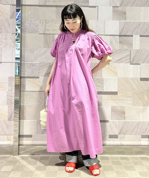 庭野 優紀さんの「BEAMS WOMEN｜Ray BEAMS / カラー ビジュー リング」を使ったコーディネート
