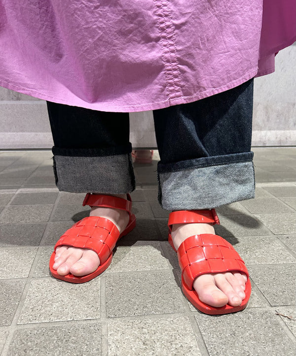庭野 優紀さんの「BEAMS WOMEN｜Ray BEAMS / カラー ビジュー リング」を使ったコーディネート