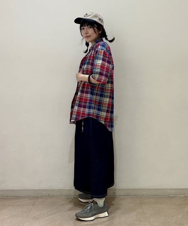 小原 もこさんの「BEAMS WOMEN｜BEAMS BOY / デニム 5ポケット マキシスカート」を使ったコーディネート