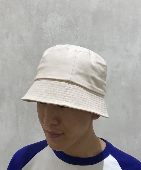 BANさんの「BEAMS WOMEN｜BEAMS / ベーシック バケット ハット」を使ったコーディネート