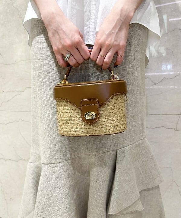 カワライさんの「BEAMS WOMEN｜」を使ったコーディネート