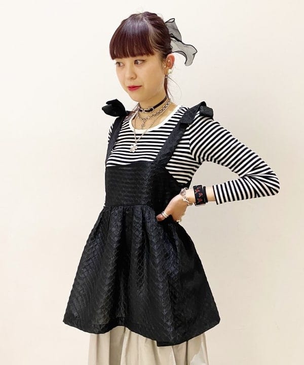 りかちょび/岸本梨佳さんの「BEAMS WOMEN｜Otro Accesorio / フラワー リング」を使ったコーディネート