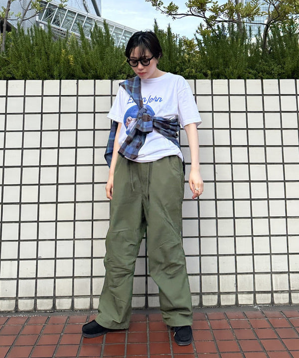 なるみさんの「BEAMS WOMEN｜BEAMS / コットン ナイロン オーバーパンツ」を使ったコーディネート