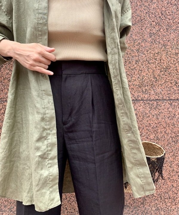 桑原 ふみさんの「BEAMS WOMEN｜MARCHER &times; Demi-Luxe BEAMS / 別注 タッセル編み かごバッグ」を使ったコーディネート