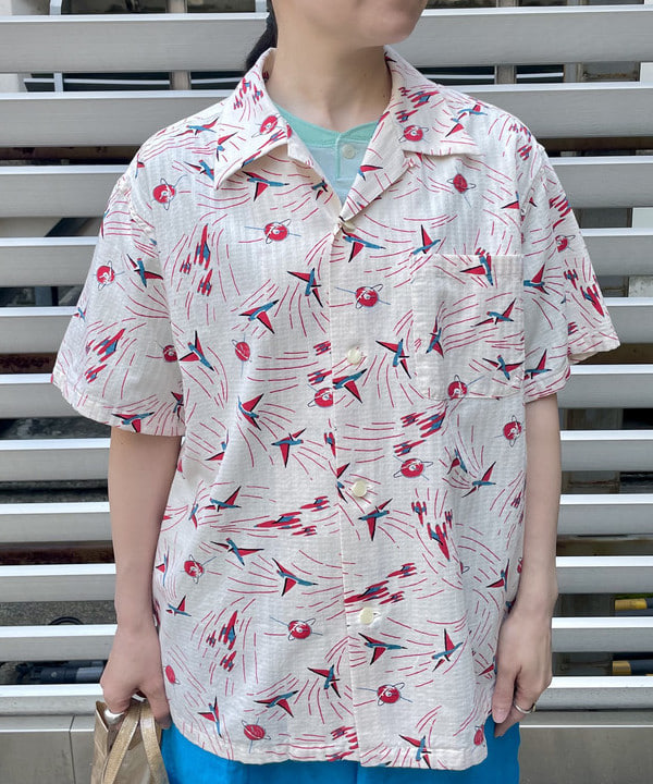 コウリキ　マミさんの「BEAMS WOMEN｜BEAMS BOY / BBロゴ ショップバック」を使ったコーディネート