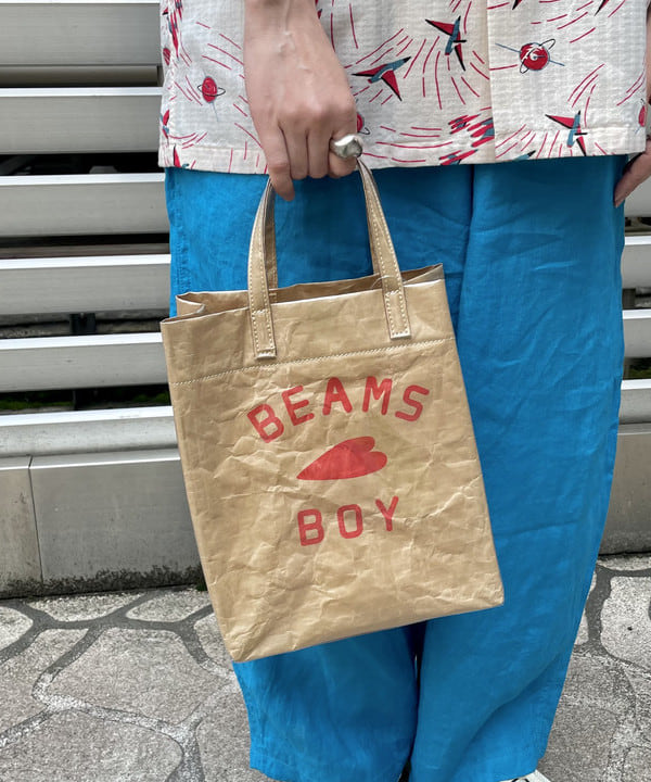 コウリキ　マミさんの「BEAMS WOMEN｜BEAMS BOY / BBロゴ ショップバック」を使ったコーディネート