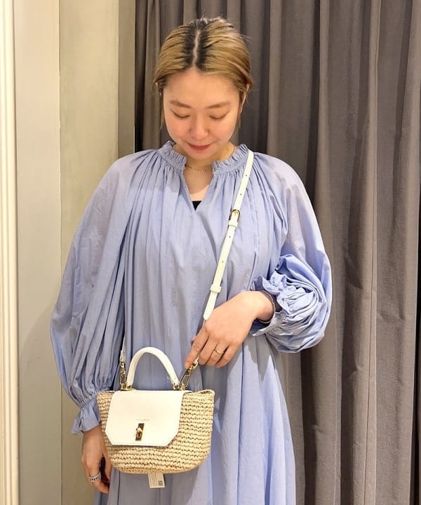 千田 静香さんの「BEAMS WOMEN｜PHILIPPE AUDIBERT × Demi-Luxe BEAMS / Great Amelia ブレスレット」を使ったコーディネート