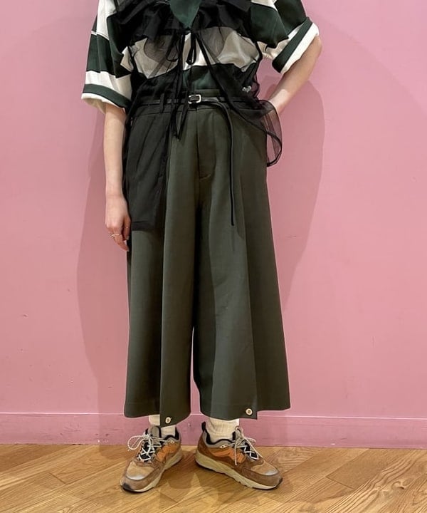 水野 萌香さんの「BEAMS WOMEN｜Ray BEAMS / チュール フリルカラー ノースリーブ トップス」を使ったコーディネート
