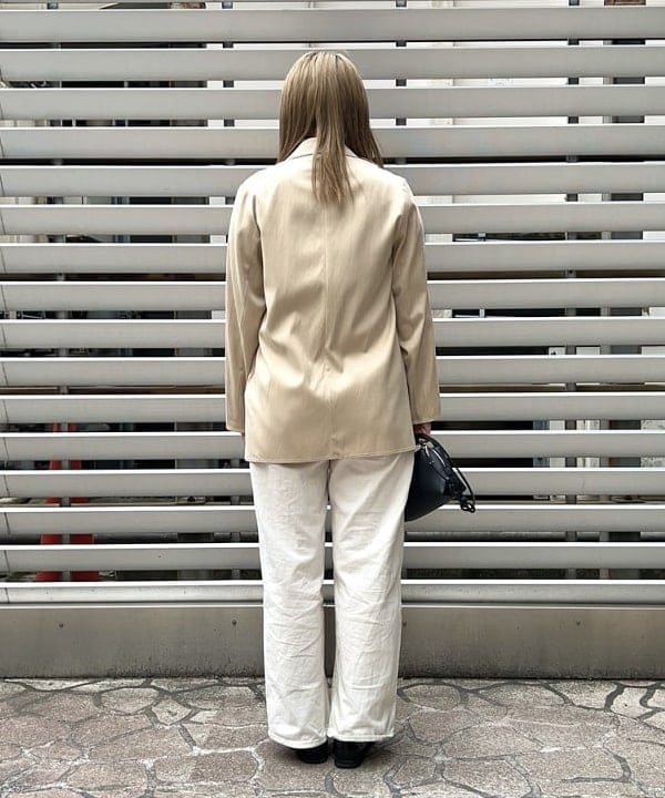 千田 静香さんの「BEAMS WOMEN｜GIANNI CHIARINI / ALIFA レザーショルダーバッグ S」を使ったコーディネート