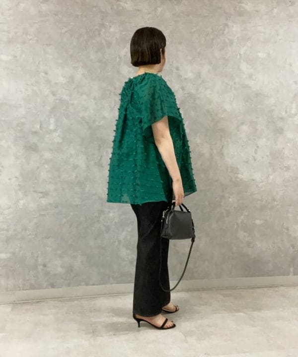 RIEKOさんの「BEAMS WOMEN｜GIANNI CHIARINI / ALIFA レザーショルダーバッグ S」を使ったコーディネート