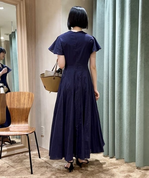 山田 千遥さんの「BEAMS WOMEN｜ATHENA NEW YORK / Multi Camila 晴雨兼用 折り畳み傘」を使ったコーディネート