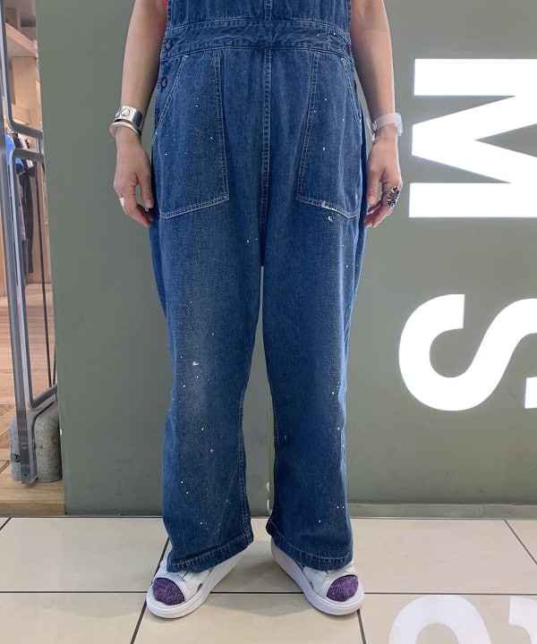 矢野(青木)優香さんの「BEAMS WOMEN｜MBT / KISUMU CLASSIC」を使ったコーディネート