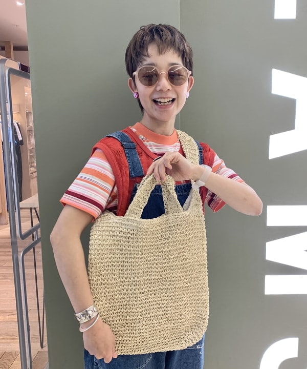矢野(青木)優香さんの「BEAMS WOMEN｜MBT / KISUMU CLASSIC」を使ったコーディネート